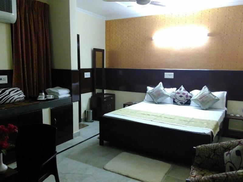 แอร์พอร์ต โฮเต็ล โอลีฟ แอนด์ บลู Hotel นิวเดลี ภายนอก รูปภาพ