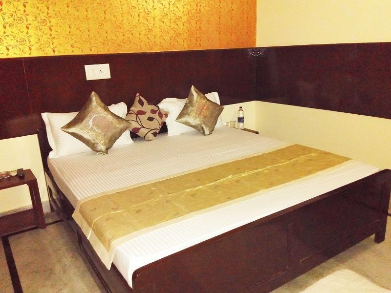 แอร์พอร์ต โฮเต็ล โอลีฟ แอนด์ บลู Hotel นิวเดลี ภายนอก รูปภาพ