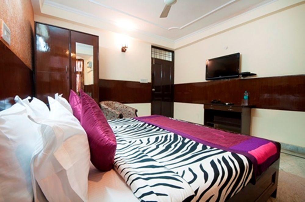 แอร์พอร์ต โฮเต็ล โอลีฟ แอนด์ บลู Hotel นิวเดลี ภายนอก รูปภาพ