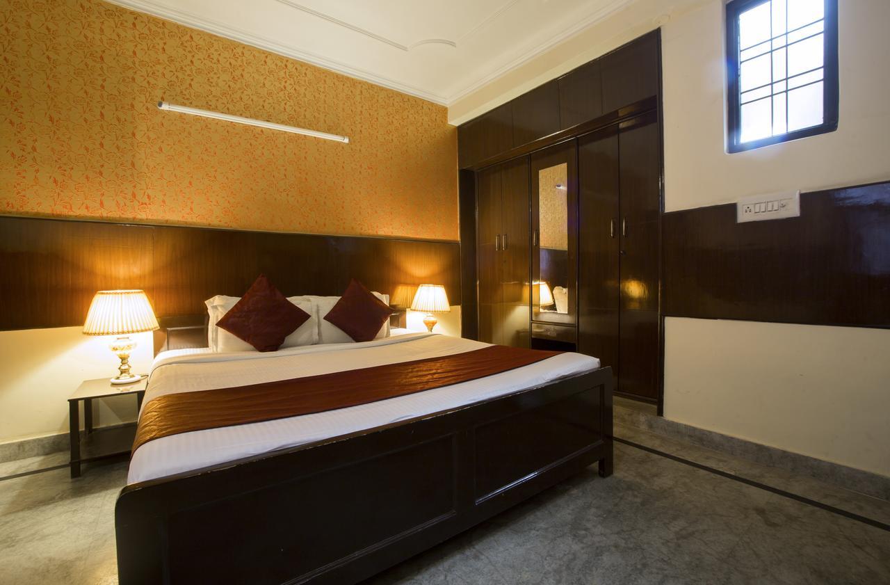 แอร์พอร์ต โฮเต็ล โอลีฟ แอนด์ บลู Hotel นิวเดลี ภายนอก รูปภาพ