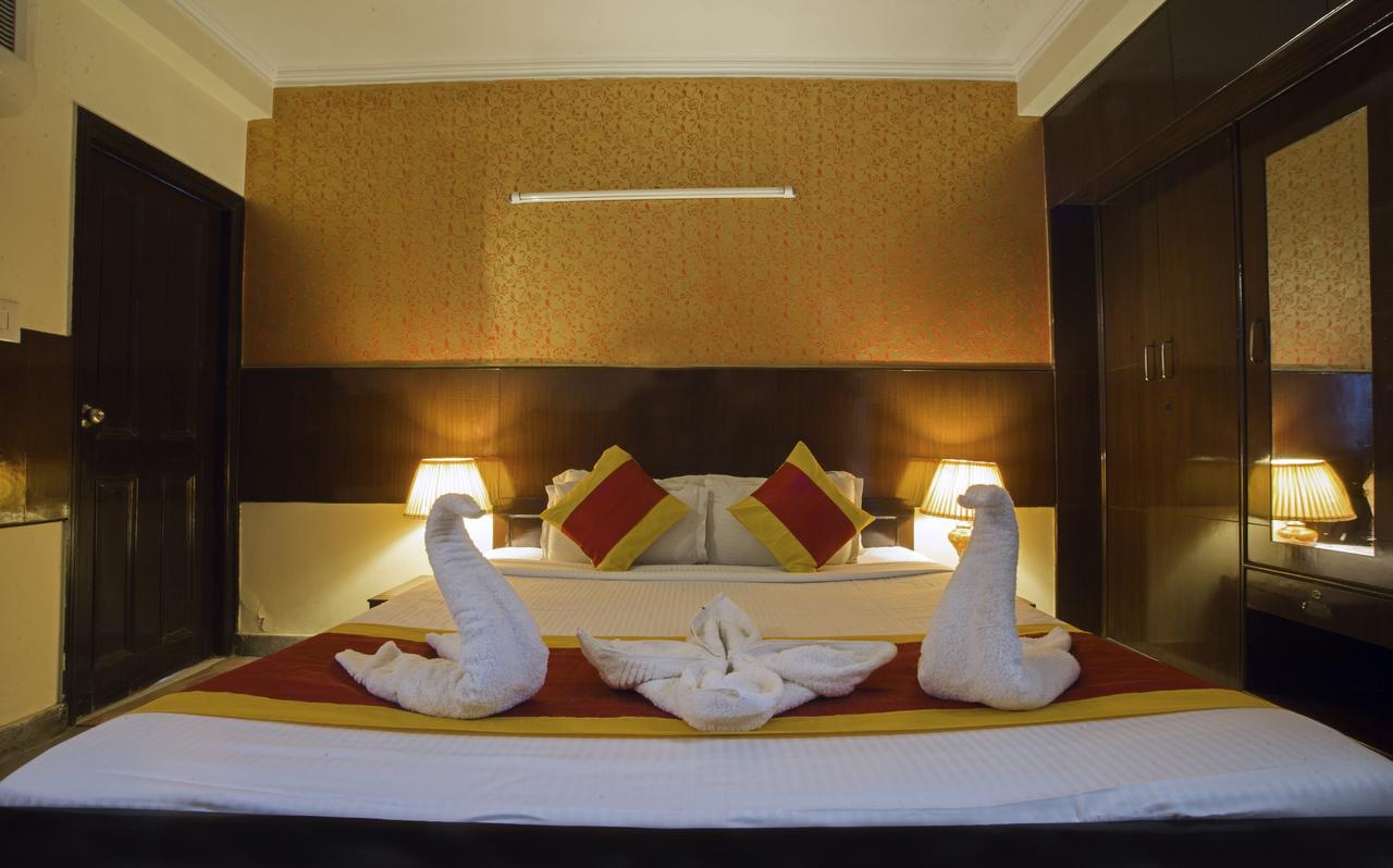 แอร์พอร์ต โฮเต็ล โอลีฟ แอนด์ บลู Hotel นิวเดลี ภายนอก รูปภาพ