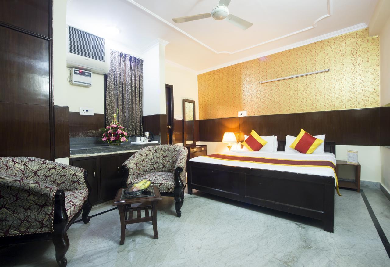แอร์พอร์ต โฮเต็ล โอลีฟ แอนด์ บลู Hotel นิวเดลี ภายนอก รูปภาพ