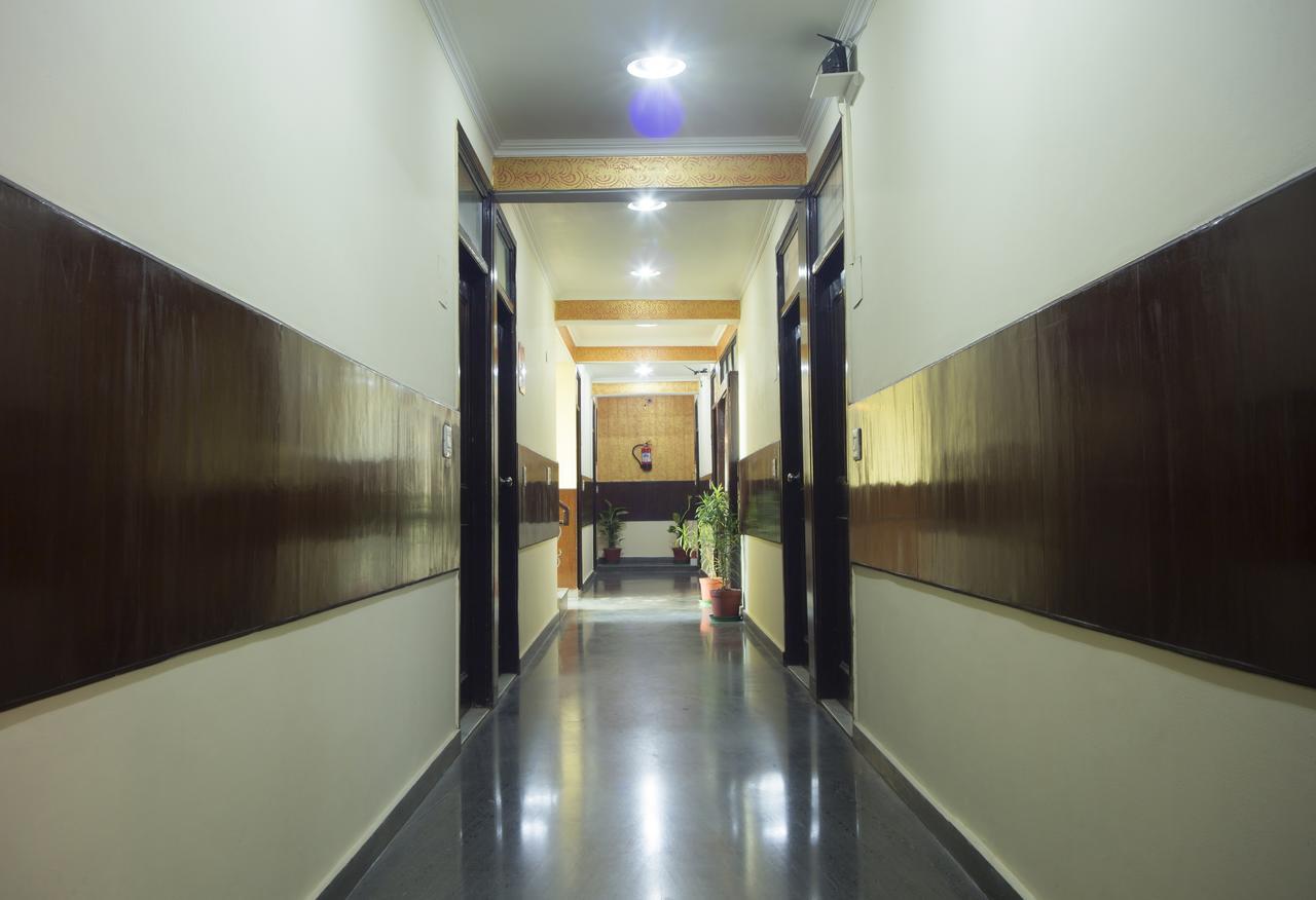 แอร์พอร์ต โฮเต็ล โอลีฟ แอนด์ บลู Hotel นิวเดลี ภายนอก รูปภาพ