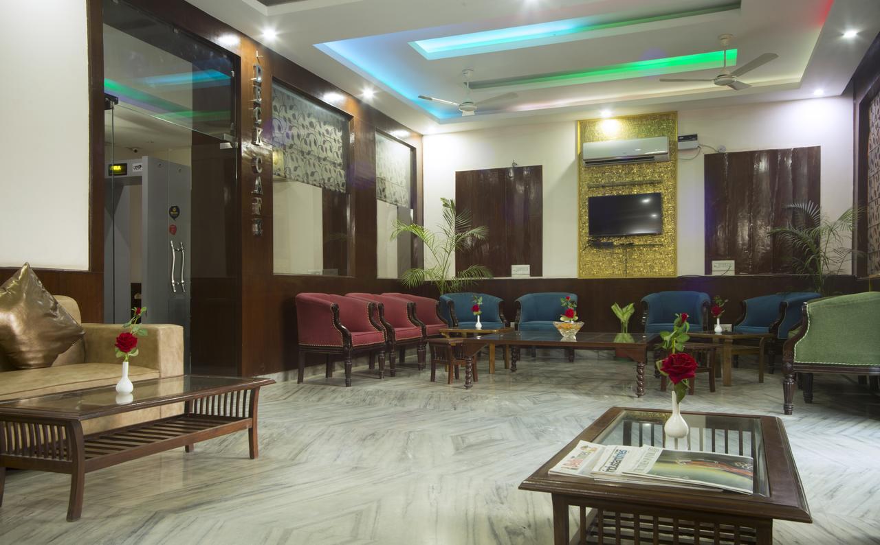 แอร์พอร์ต โฮเต็ล โอลีฟ แอนด์ บลู Hotel นิวเดลี ภายนอก รูปภาพ